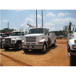 1997 FORD LOUISVILLE SERIES S/A WATER TRUCK