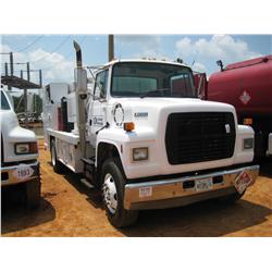 1996 FORD L8000 S/A FUEL & LUBE TRUCK