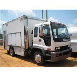 2002 ISUZU LUBE TRUCK