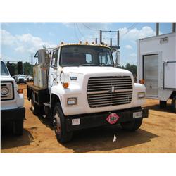 1989 FORD L8000 S/A FUEL & LUBE TRUCK