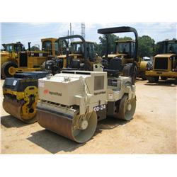 INGERSOLL-RAND DD-24 VIBRATORY ROLLER