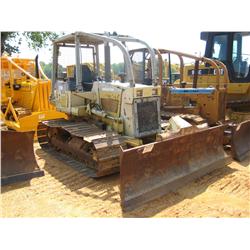 KOMATSU D31P-20 CRAWLER TRACTOR