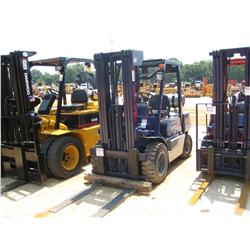 KOMATSU FG-30G11 FORKLIFT