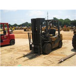 TCM FD3017 FORKLIFT