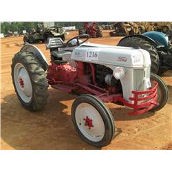 FORD 8N FARM TRACTOR