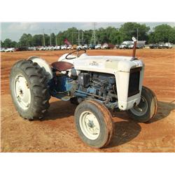 FORD 4000 FARM TRACTOR