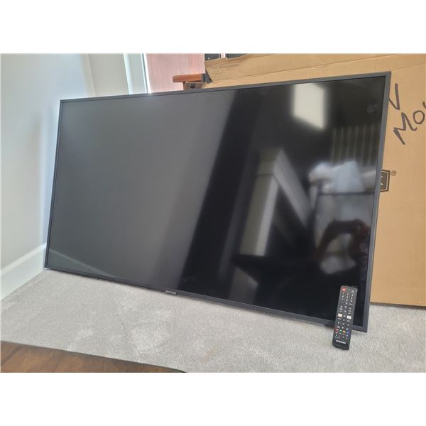 Samsung Smart 55" TV with Wall Mounting Bracket