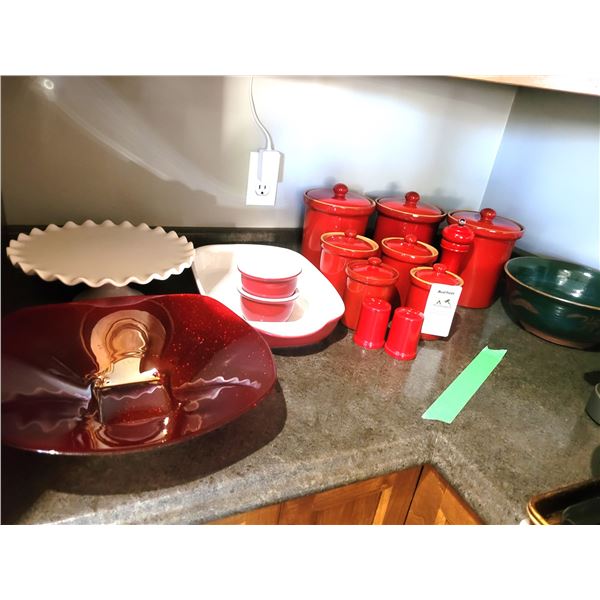 Red & White Cannisters, Casserole A