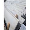 Image 1 : ONSITE: WHITE GRANITE SLAB W/ GREY SPECKLES