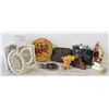 Image 1 : FLAT OF ASSORTED COLLECTIBLES