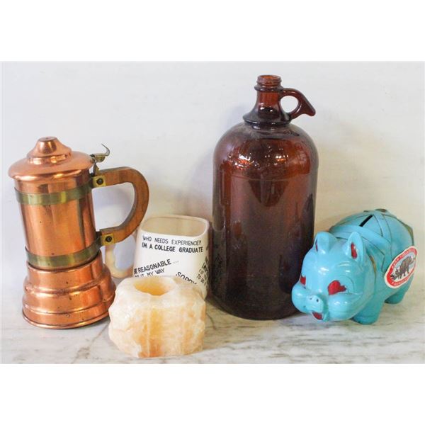 FLAT OF ASSORTED COLLECTIBLES