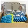 Image 1 : FLAT OF BAKING ITEMS, MOLDS