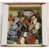 Image 1 : LARGE BOX OF ASSORTED CRYSTALS