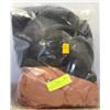 Image 1 : LOT OF 3 VOCK 1 SKIRT AND 2 SHIRTS SIZE MEDIUM