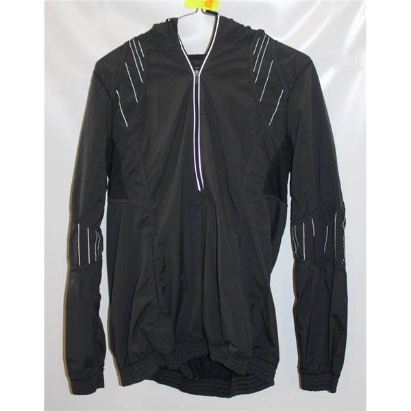 BLACK LULU LEMON JACKET SIZE 4?