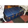 Image 1 : ANTIQUE STEAMER TRUNK 36" X 20" X 14"
