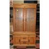 Image 2 : 2PC WOOD CABINET WITH GLASS DOORS