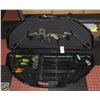Image 1 : PROLINE COMPOUND BOW W/ 6 ASSORTED ARROWS