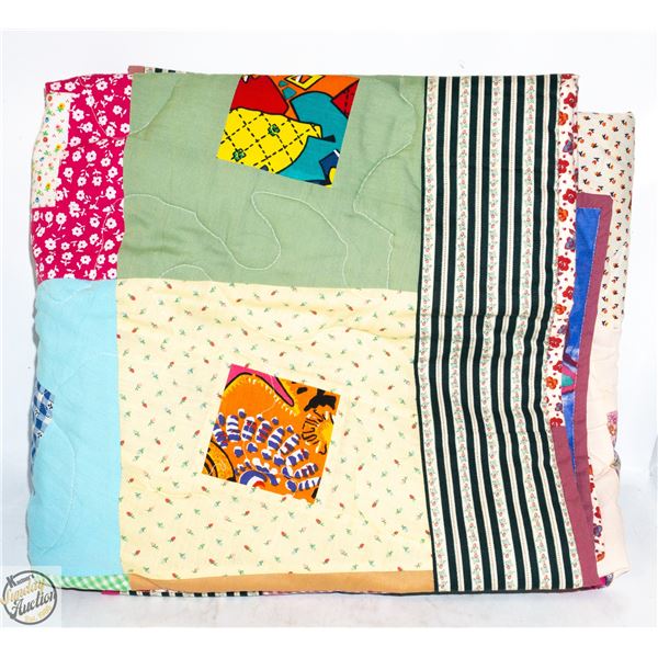 VINTAGE HOME-MADE QUILT 45" X 31"
