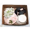 Image 1 : 4 LADIES VINTAGE HEADWARE INCLUDING GLEN