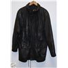 Image 1 : MEN'S L-XL BLACK 4-POCKETS LEATHER JACKET, ZIPPER