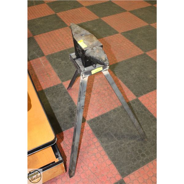 ANVIL WITH 3 LEGGED STAND