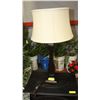 Image 1 : 33" TABLE LAMP W/ ANTIQUE FINISH