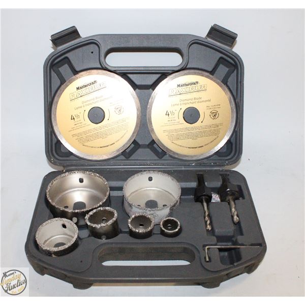 CASE OF DIAMOND AND HOLES SAW BITS