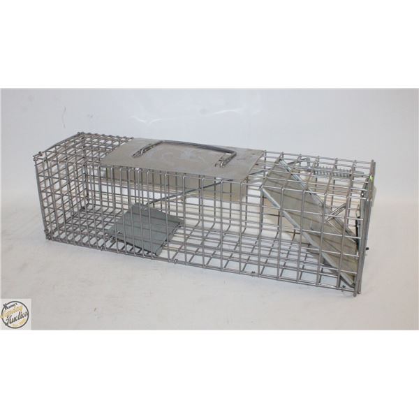 SMALL HUMANE METAL TRAP