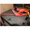 Image 1 : Homelite Electric Hedge Clippers