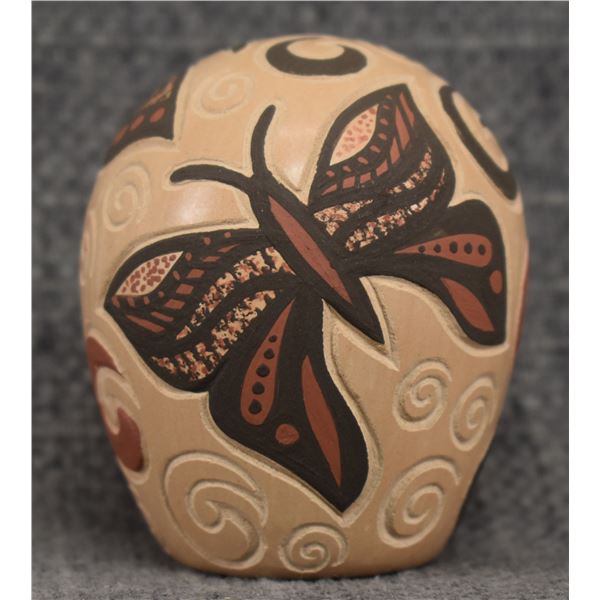 JEMEZ POTTERY SEED JAR (GLENDORA DAUBS)