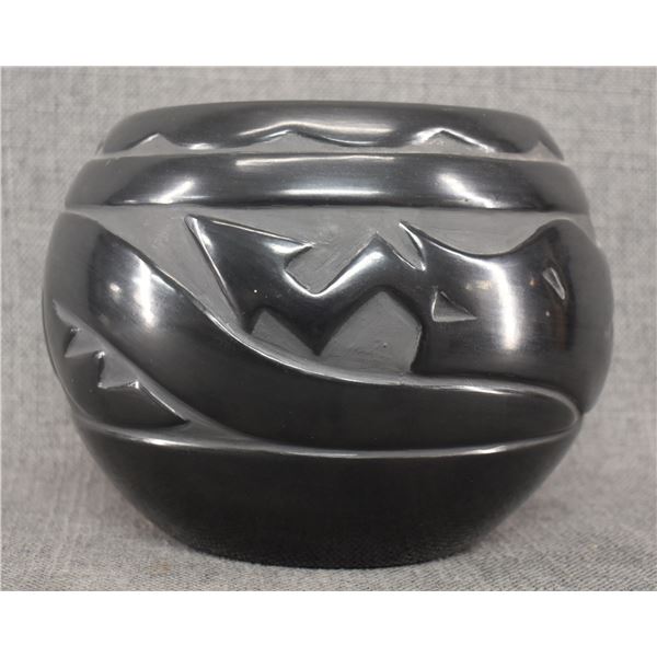 SANTA CLARA JAR ( MARY SINGER)