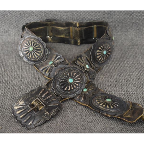 NAVAJO CONCHO BELT