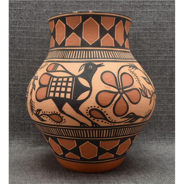 SANTO DOMINGO POTTERY VASE (THOMAS TENORIO)