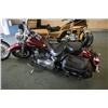 Image 2 : 2004 HARLEY HERITAGE M-C RED G Odom: 13823 Vin: 5HD1BWB154Y0