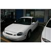Image 2 : 1998 FORD TAURUS 4DR WHITE G Odom: 88356 Vin: 1FAFP52U7WG258