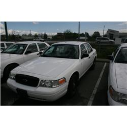 2005 FORD CR-VIC 4DR WHITE G Odom: 160647 Vin: 2FAHP71W25X12