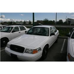 2003 FORD CR-VIC 4DR WHITE G Odom: 132825 Vin: 2FAHP71W63X21