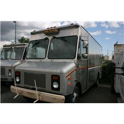 1997 GMC GRUMMAN STEPVAN SILVER D Odom: 98685 Vin: 1GDKP32Y3