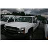 Image 1 : 2003 CHEV SILVERADO CREW CAB PU WHITE G Odom: 136127 Vin: 1G