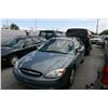 Image 2 : 2001 FORD TAURUS 4DR S/W BLUE G Odom: 80313 Vin: 1FAFP58U41G
