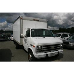 1994 CHEV CUBE CHEVVAN WHITE G Odom: 128127 Vin: 1GBJG31K7RF