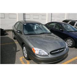 2001 FORD TAURUS 4DR GREEN G Odom: 86169 Vin: 1FAFP52271G180