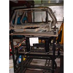 3 shipping stands