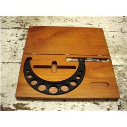Brown and Sharpe precision micrometer - 6" to 7"