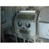 Image 1 : Glass blast cabinet