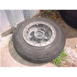 Tires with rims for Albatross