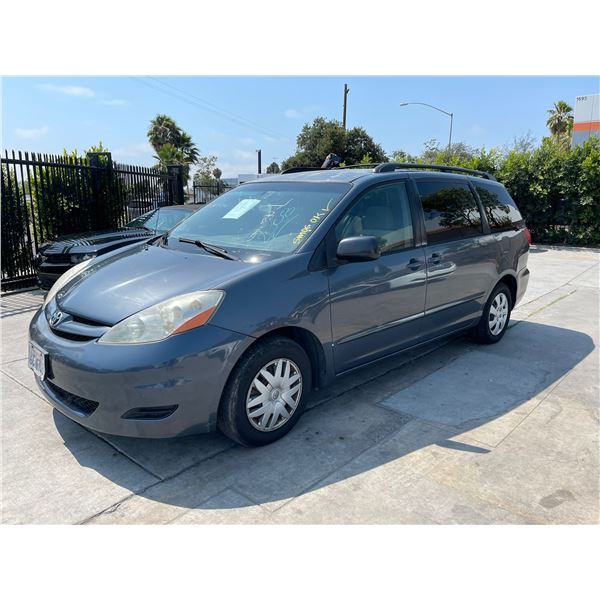 TOYT SIENNA 2008 T-DON - SMOG