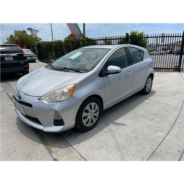 TOYT PRIUS 2013 T-SMOG