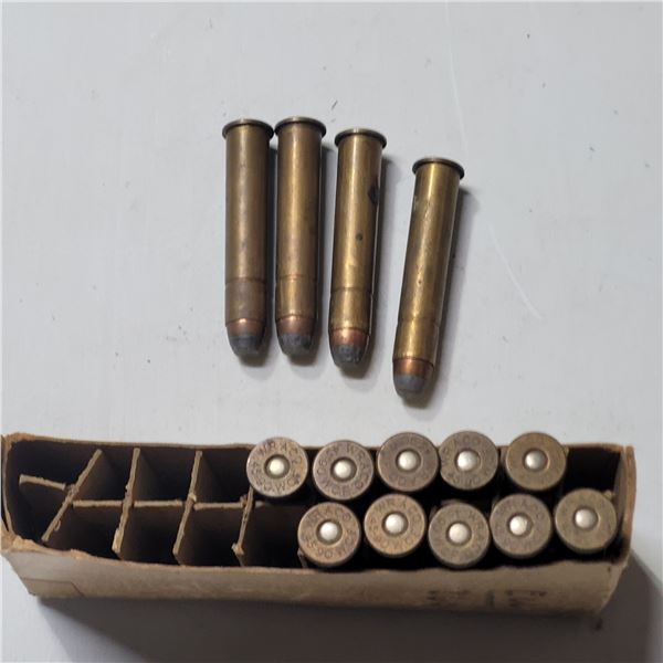 Winchester 45-90 Ammo Collectible 14 Pieces
